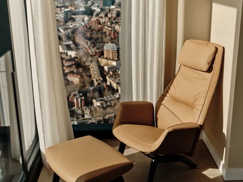 A quiet reading corner above the London skyline